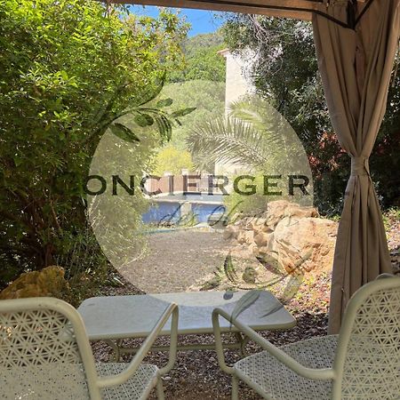 Villa Avec Piscine Belgentier Bagian luar foto