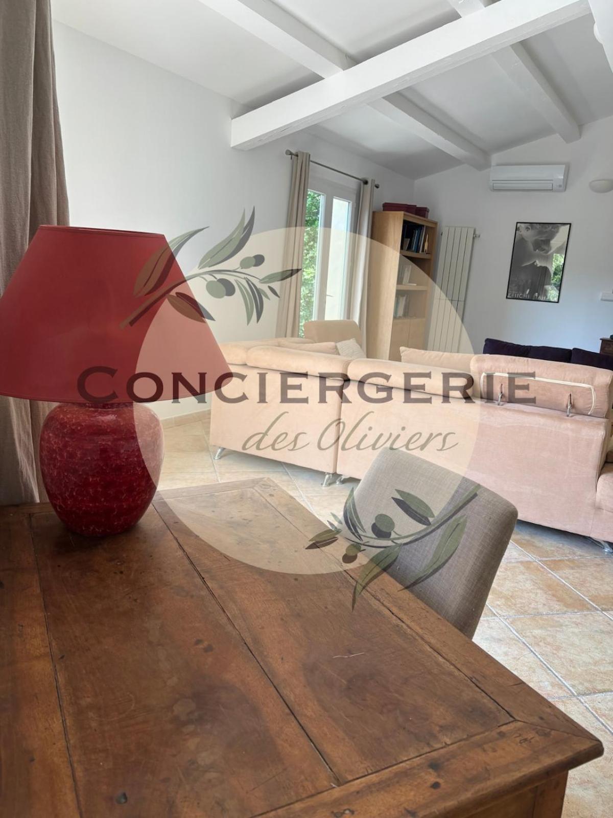 Villa Avec Piscine Belgentier Bagian luar foto